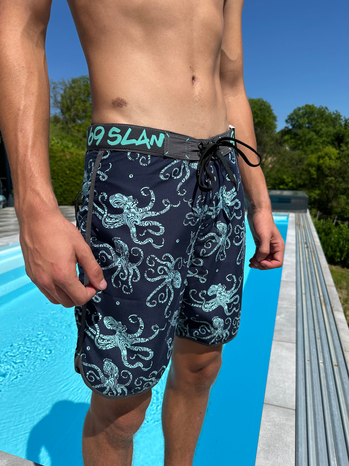 Men's swim trunks | MEDIUM LENGTH | ETHNIC OCTO