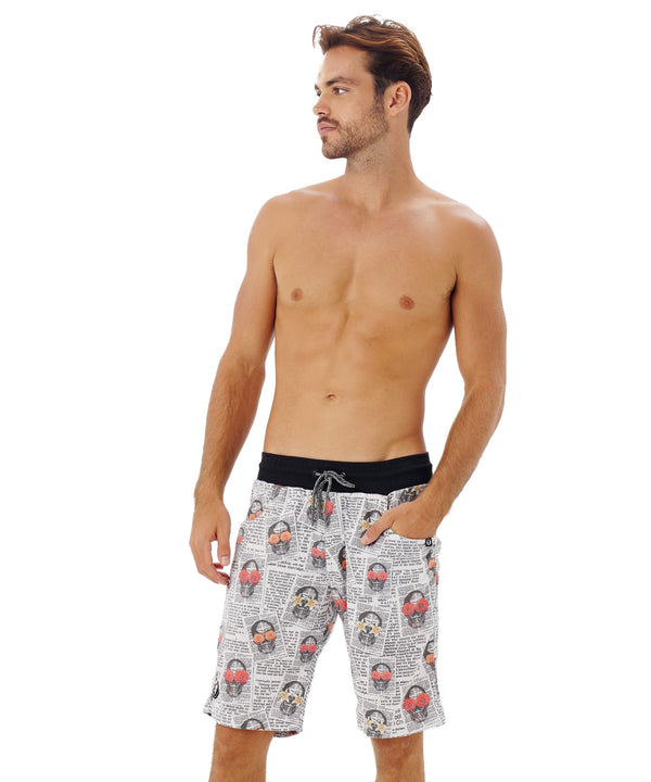 Herrenshorts | NEWSPAPER